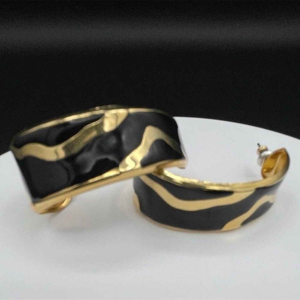 Vintage Black Enamel Wavy Gold Tone Hoop Earrings Fashion Jewelry Statement Y2K
